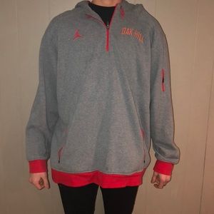 Extra Large Oak Hill Academy sweat shirt.